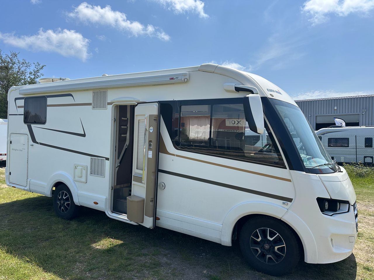 Camping-car EURA MOBIL IL 720 QB